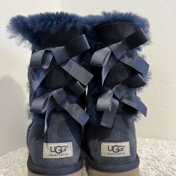 Authentic Women’s Bailey Bow II Navy 