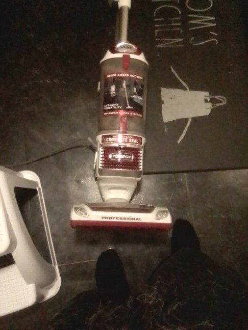 Shark Rotator Lift Away Vacuum 
