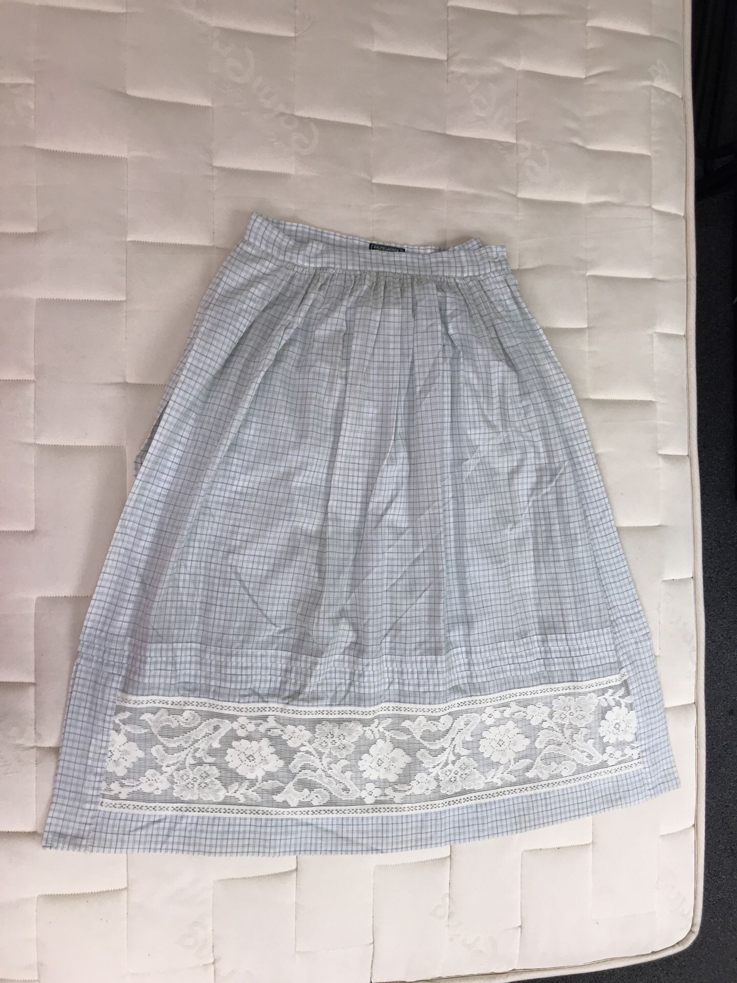 Size 6 vintage Ralph Lauren skirt