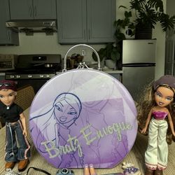 Bratz Lot 2024 Organizer 2021 Cameron MGA Entertainment 2021 Yasmin 20th Anniv