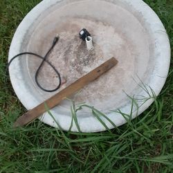 Garden Planter Or Fountain Topper (As Is) $35.00 Cash Only (Serious Buyers)