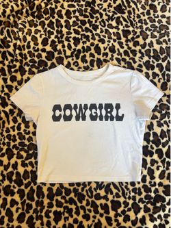 Cowgirl white crop top🤍