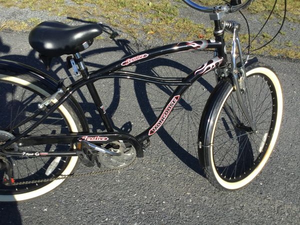 mongoose beach cruiser bike