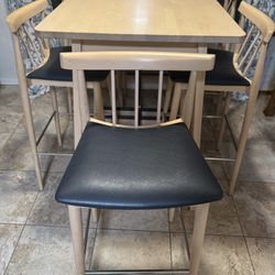Dining table & Chairs For Sale 
