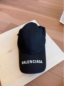 BALENCIAGA HAT