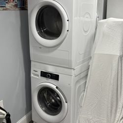 Whirlpool White 24in” Stackable Washer And Dryer