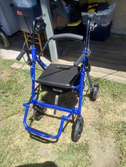 Drive Medical Duet Dual Function Transport Wheelchair Rollator Rolling Walker, blue