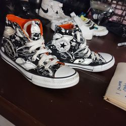 Size 2Y Outer space 🌌 Converse 