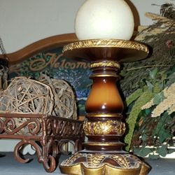 VINTAGE ORNATE GOLD BRONZE CANDLE PILLER HOLDER FISPLAY SET