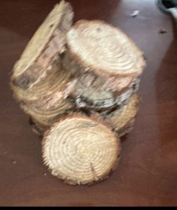 Natural rough cut Pine 4 to 5 inches with Bark