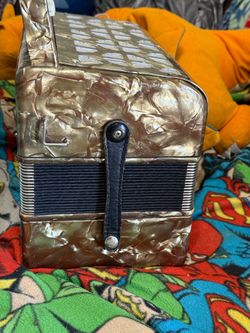 Fever 31 key 12 Bass button accordion