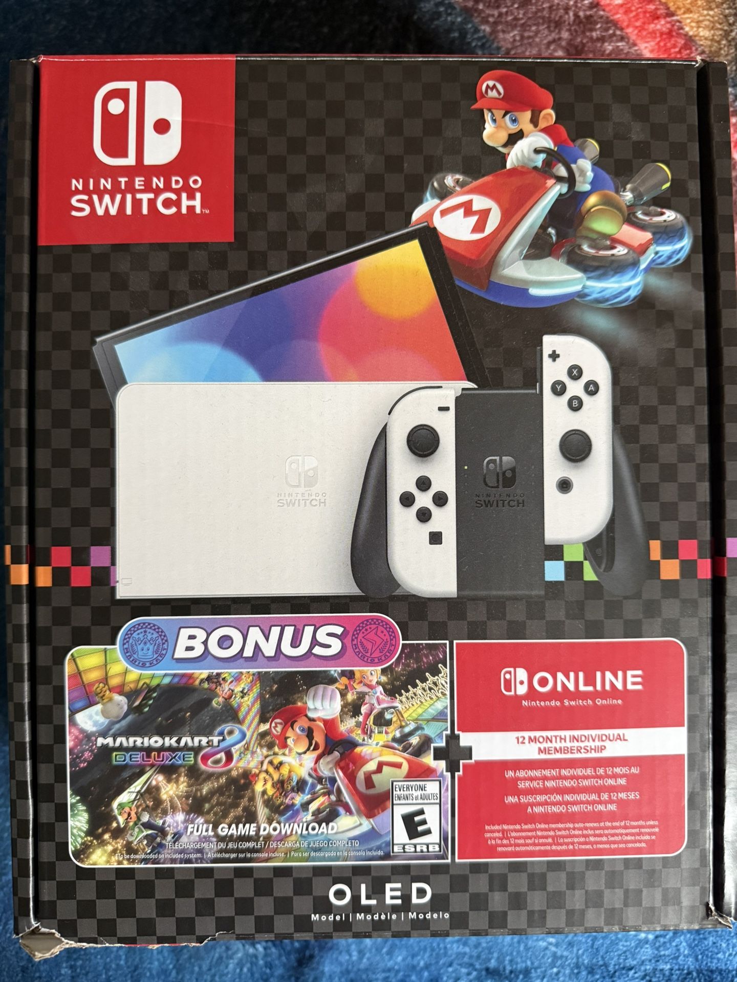 Nintendo Switch OLED Mario Kart 8 Deluxe Bundle White (game code redeemed)