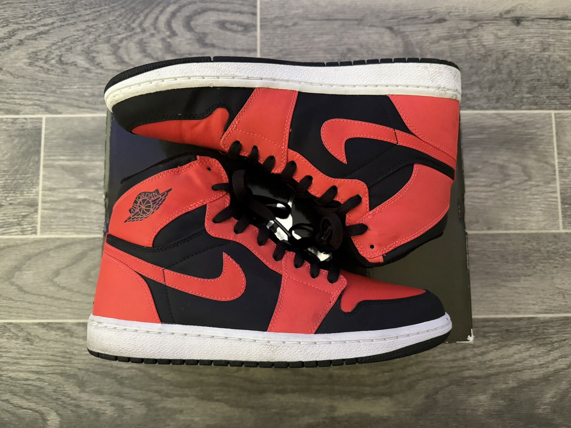 Air Jordan 1 Retro High