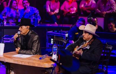 Palomazo Norteno with Lalo Mora