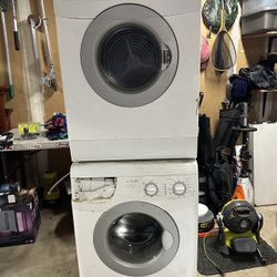Whirlpool compact stackable Washer and dryer washing machine