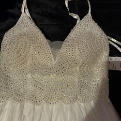 white prom / wedding dress