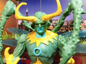 Marvel Mech Strke Monster Hunters LOKI 7" (30)