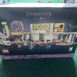 21339 Lego BTS Dynamite 