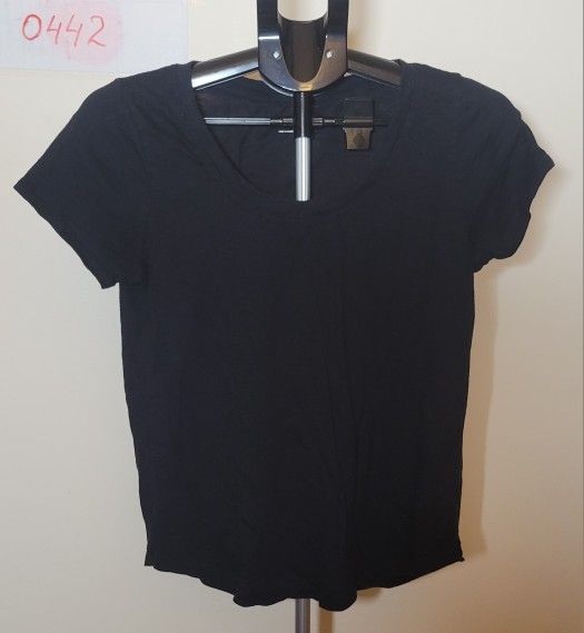 Old Navy Black T-Shirt - Size S (0442)