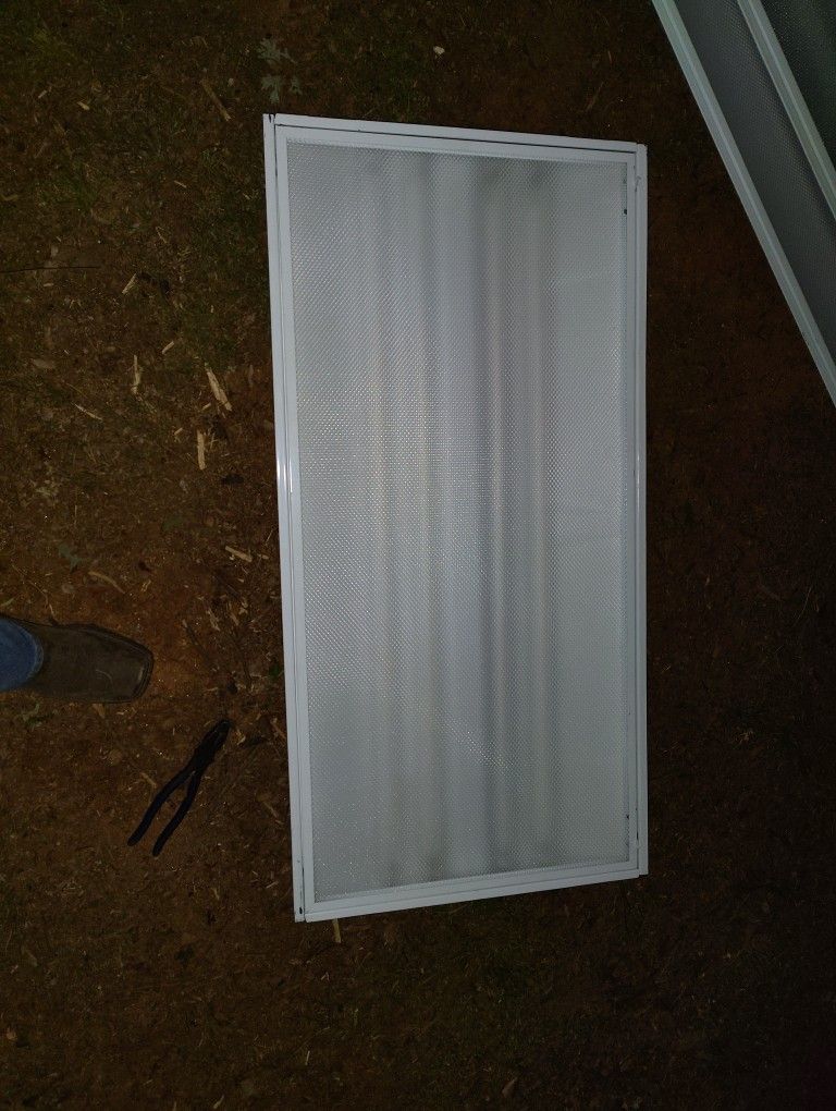 2x4 Shop Lights