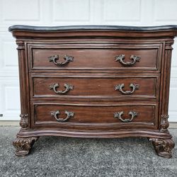 Large Chest Of Drawers / Dresser