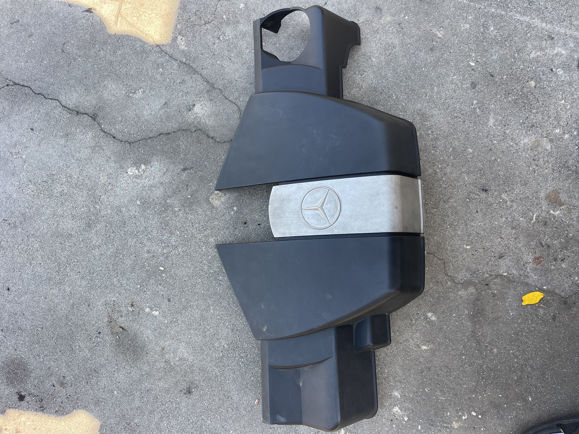 Mercedes Benz Engine Cover