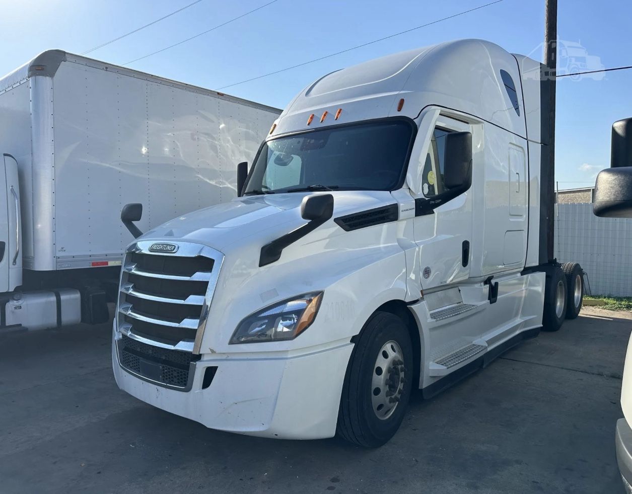 2021 Freightliner Cascadia 126
