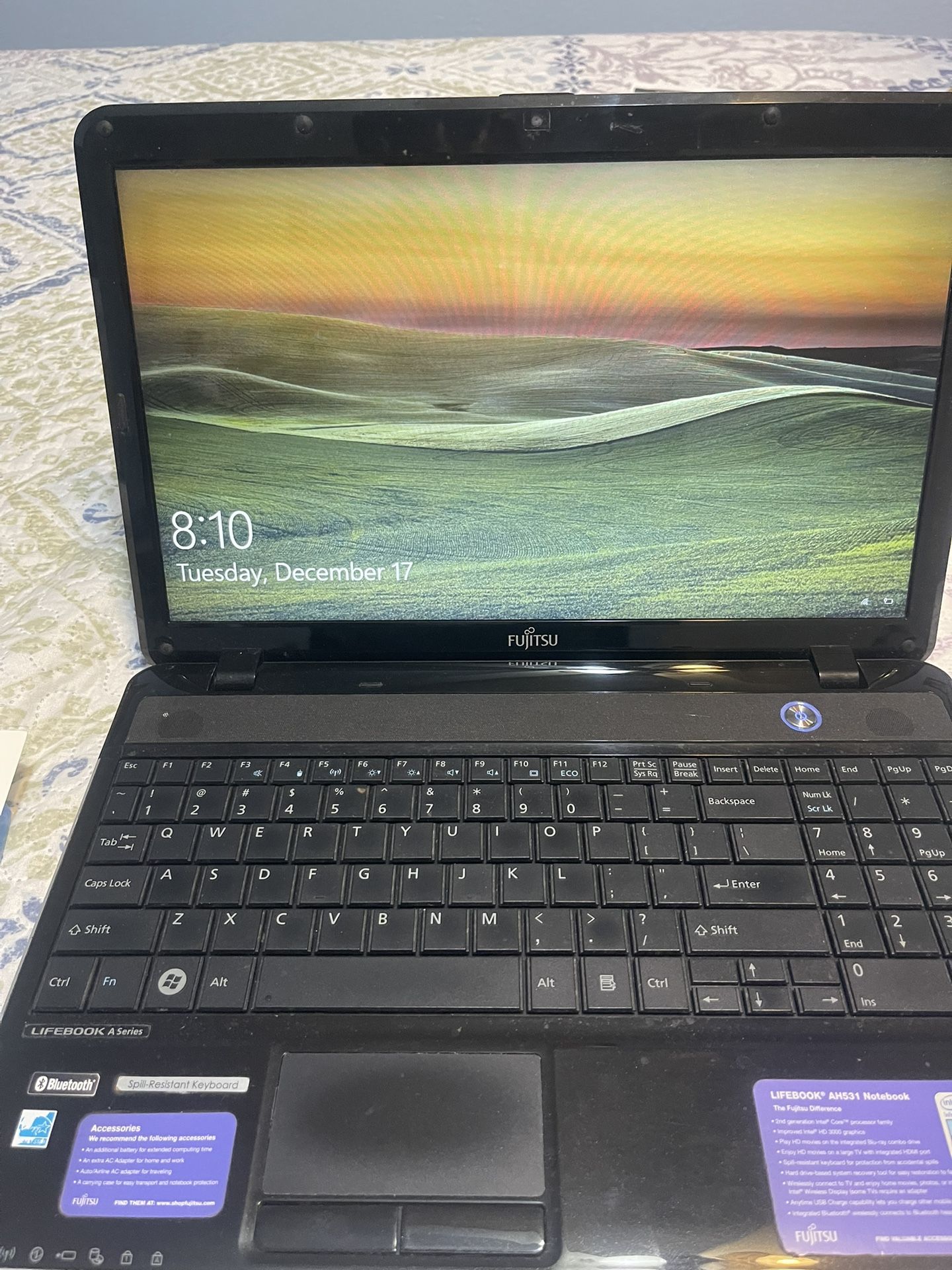 Fujitsu Lifebook AH531 Laptop