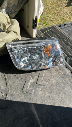Volkswagen Jetta Headlight