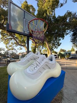 Adidas x AVAVAV Moonrubber Megaride ‘Off White’