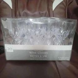 Clear Crystal Cut Premium Plastic Wine Glasses, 8oz, 20ct retails over $25