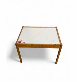 Latt IKEA kids table