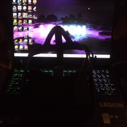 Lenovo Legion 5 Gaming Laptop & Oculus Rift CV1 