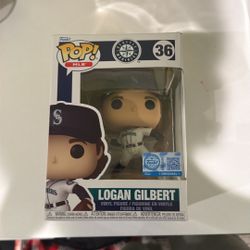 Logan Gilbert Exclusive 