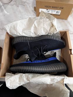 Yeezy 350 v2 ‘Dazzling Blue’ size 13 (with original box)