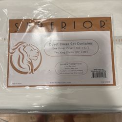 NEW White King Duvet Cover Set ($30)