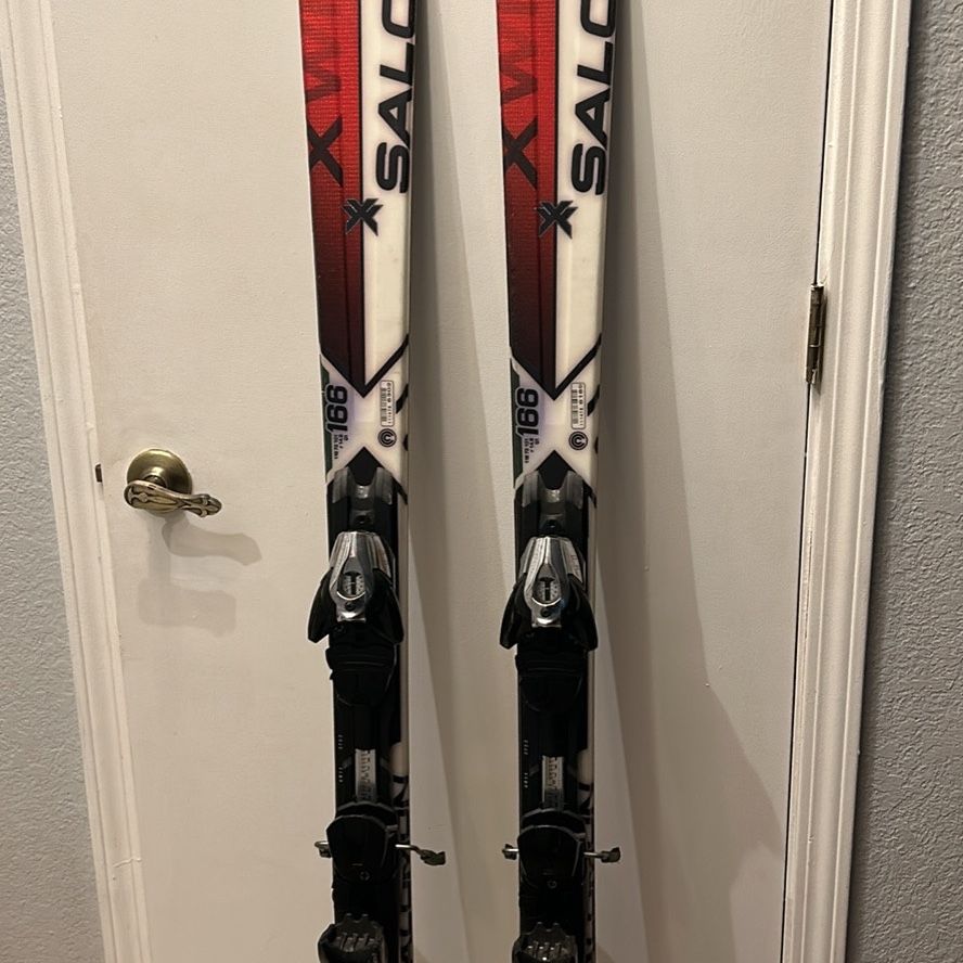 Salomon X Wing 800 skis 166cm for Sale in Sacramento, CA - OfferUp