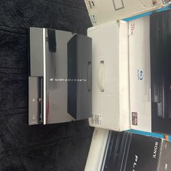 lot of 4 ps3’s. all backwards compatible cechb01 cecha01 ceche01 MG