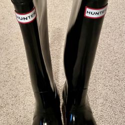 Hunter Tall Rain Boots (Black)