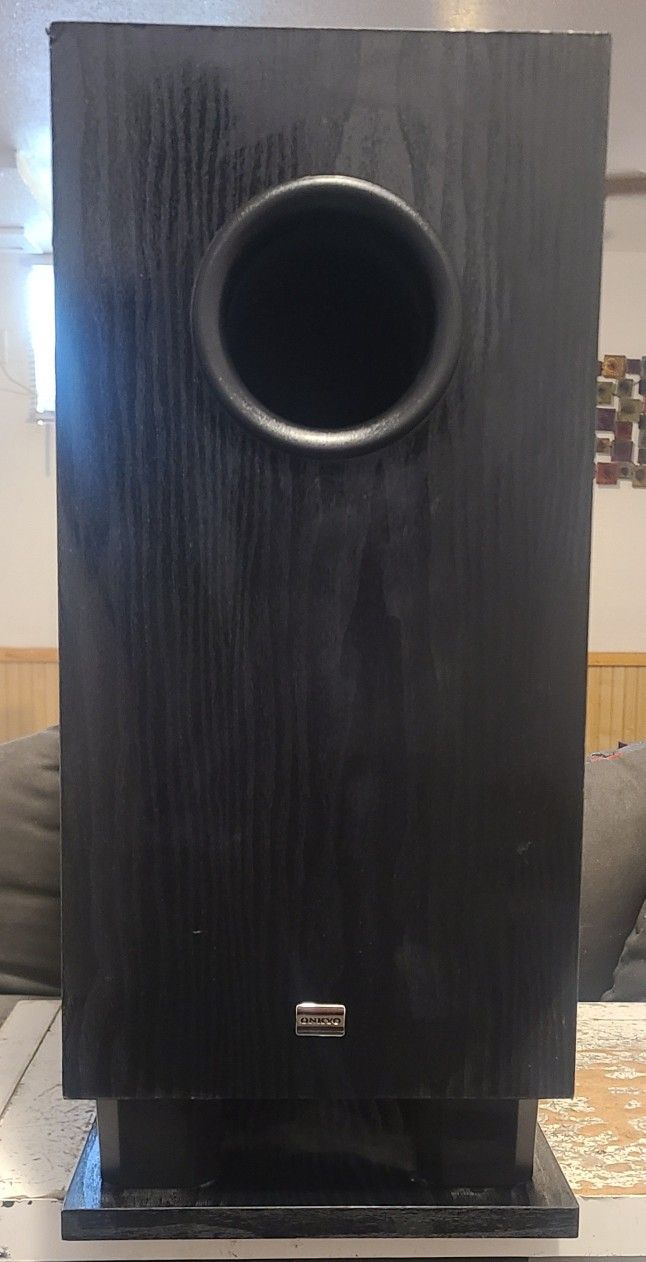 ONKYO skw-100 150watt Home Theater Powered Subwoofer