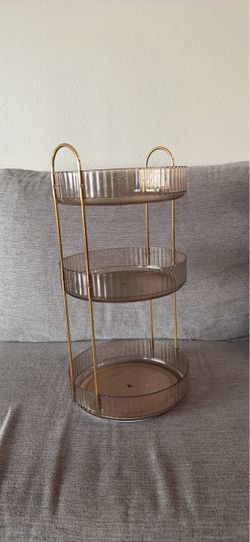 Spinning vanity lazy Susan shelf