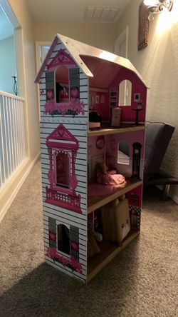 Doll house