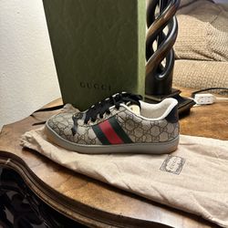Original Gucci Men’s Screener Sneaker Size 7.5 = 8 US