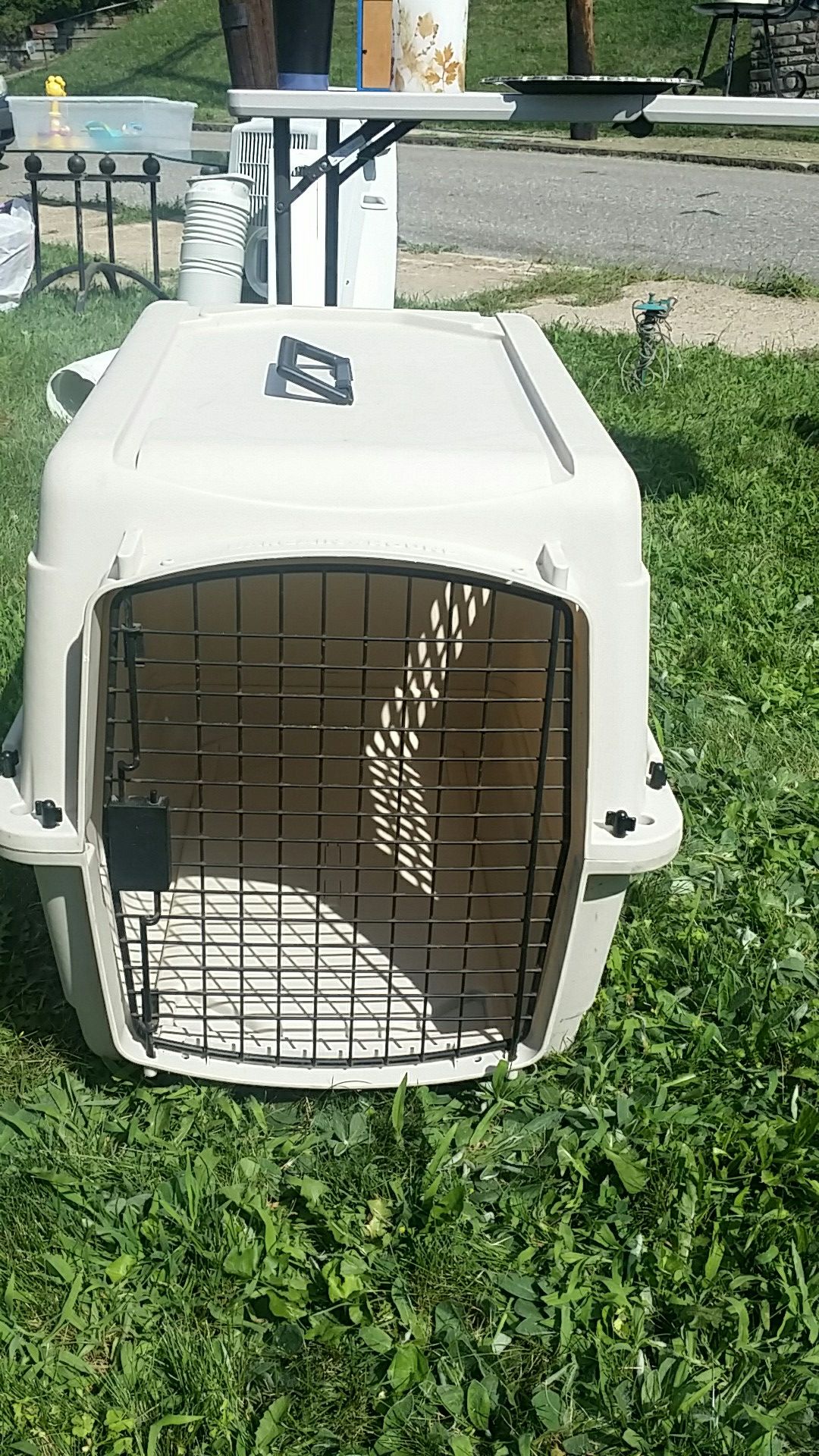 Dog kennel for medium sized dog