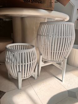Set of decor planters - white wicker