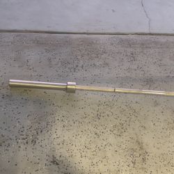 Bench press bar