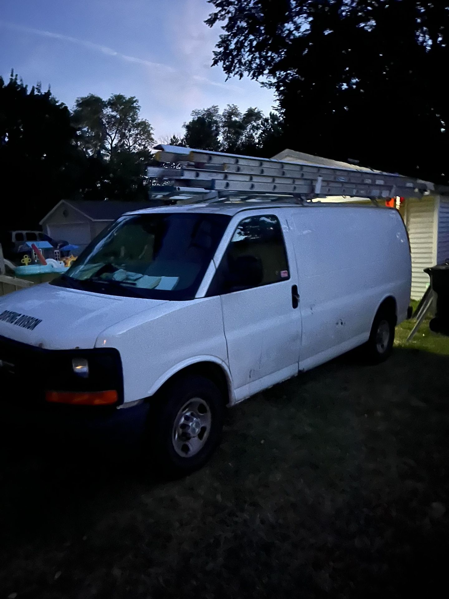 2009 Chevy Express 4.8 L Vortec 