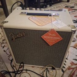 Fender Electric Guitar Amplifier- Rumble 25