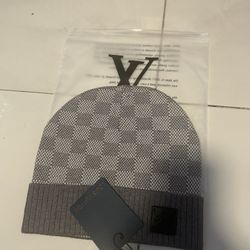 GREY LOUIS VUITTON BEANIE