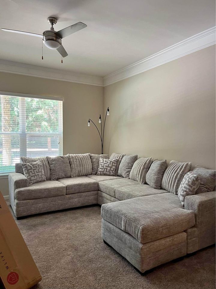 😍 Brand New Oversized Grey Comfy Luxury Sectional